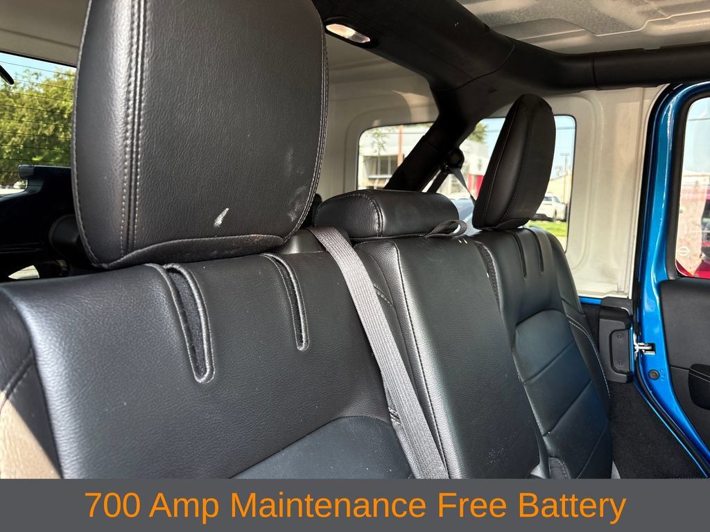 Used 2022 Jeep Wrangler Unlimited Sahara w/ Cold Weather Group AWD/4WD image 24