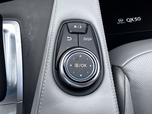 Certified 2024 INFINITI QX50 Luxe image 25