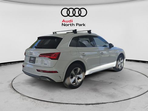 Used 2023 Audi Q5 Prestige w/ Prestige Package AWD/4WD image 5