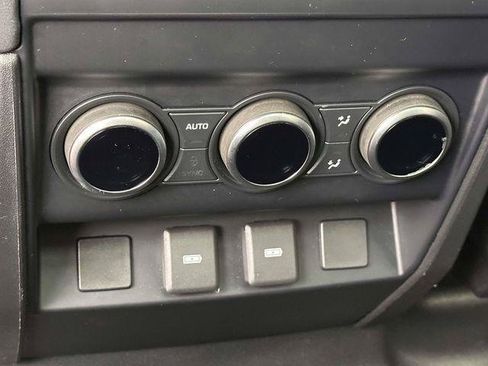 Used 2023 Land Rover Defender 110 S AWD/4WD image 19