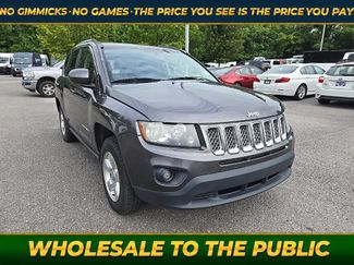 Used 2015 Jeep Compass Latitude FWD video 1