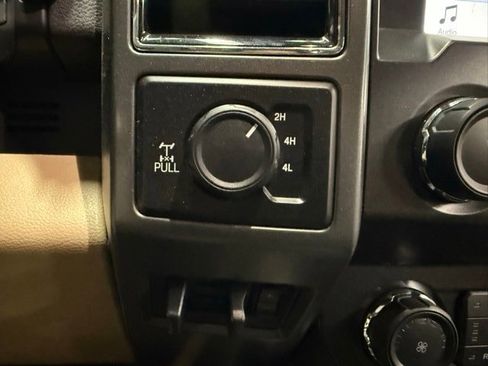 Used 2019 Ford F250 XLT w/ XLT Premium Package image 21