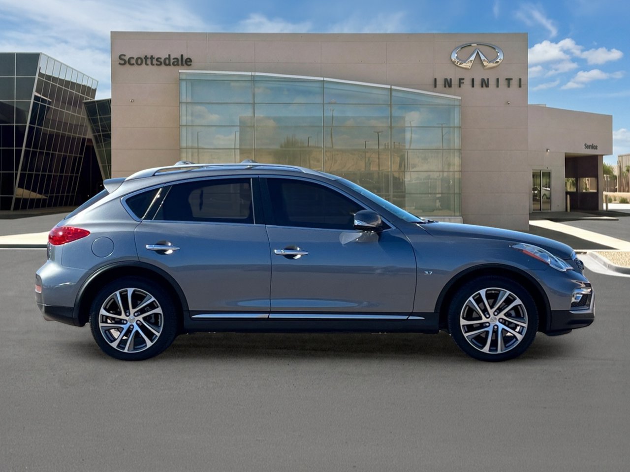 Used 2017 INFINITI QX50 2WD w/ Deluxe Touring Package image 6