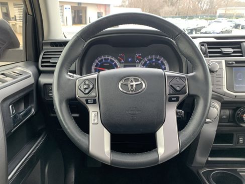 Used 2015 Toyota 4Runner SR5 Premium image 18