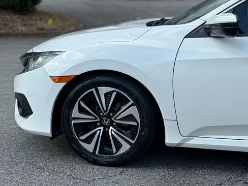 Used 2017 Honda Civic EX-T image 7