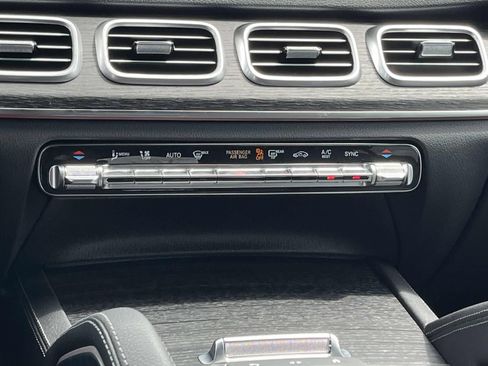 Used 2026 Mercedes-Benz GLE 350 4MATIC image 17