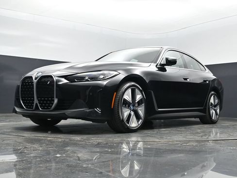 Used 2023 BMW i4 eDrive35 w/ Premium Package RWD image 23