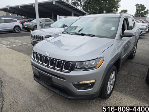 Used 2018 Jeep Compass Latitude AWD/4WD image 7