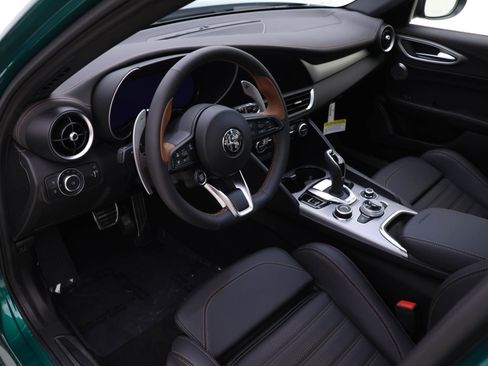 New 2025 Alfa Romeo Giulia w/ Driving Assist Package image 6