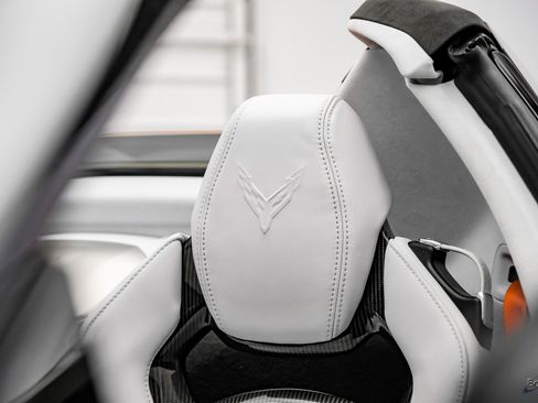 Used 2021 Chevrolet Corvette Stingray Premium Conv w/ Z51 Performance Package image 44