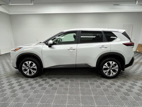 Used 2023 Nissan Rogue SV AWD/4WD image 12
