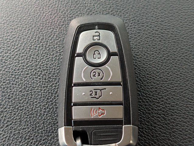 Used 2024 Ford Expedition XLT RWD image 34
