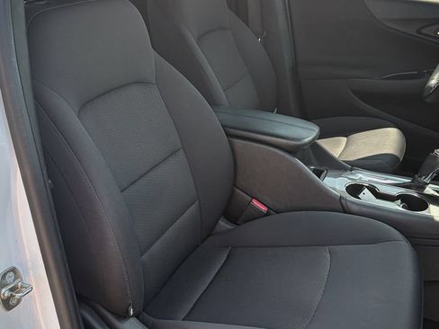 Used 2016 Chevrolet Malibu LT FWD image 22