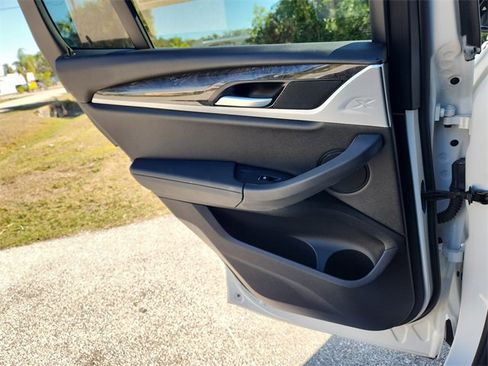 Used 2019 BMW X3 sDrive30i image 10