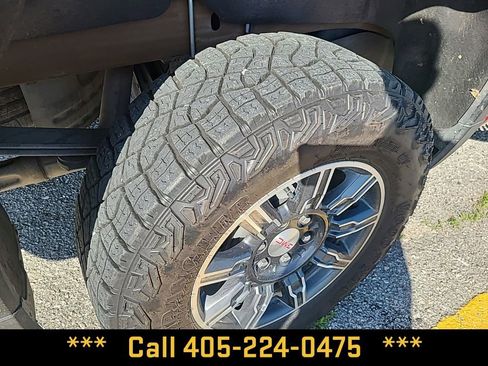 Used 2025 GMC Sierra 1500 AT4 w/ AT4 Premium Package AWD/4WD image 22