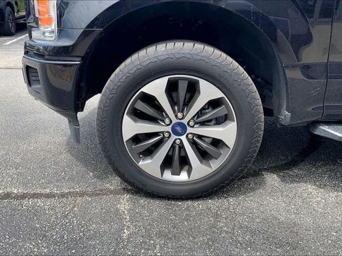Used 2019 Ford F150 XL w/ Equipment Group 101A Mid AWD/4WD image 3