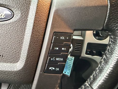 Used 2013 Ford F150 XLT w/ Luxury Equipment Group image 31