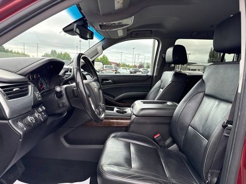 Used 2016 Chevrolet Suburban LT w/ Luxury Package AWD/4WD image 24