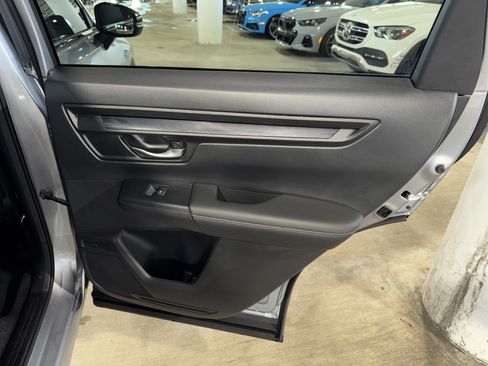Used 2024 Honda CR-V Sport image 11