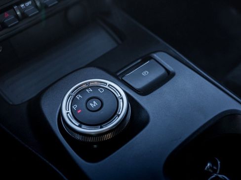 Used 2022 Ford Mustang Shelby GT500 w/ Carbon Fiber Track Pack image 26