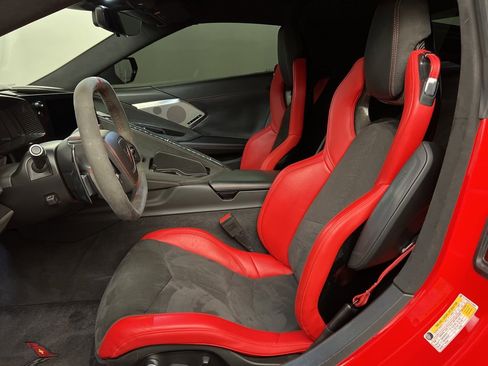 Used 2020 Chevrolet Corvette Stingray Premium Cpe w/ 3LT Preferred Equipment Group image 32