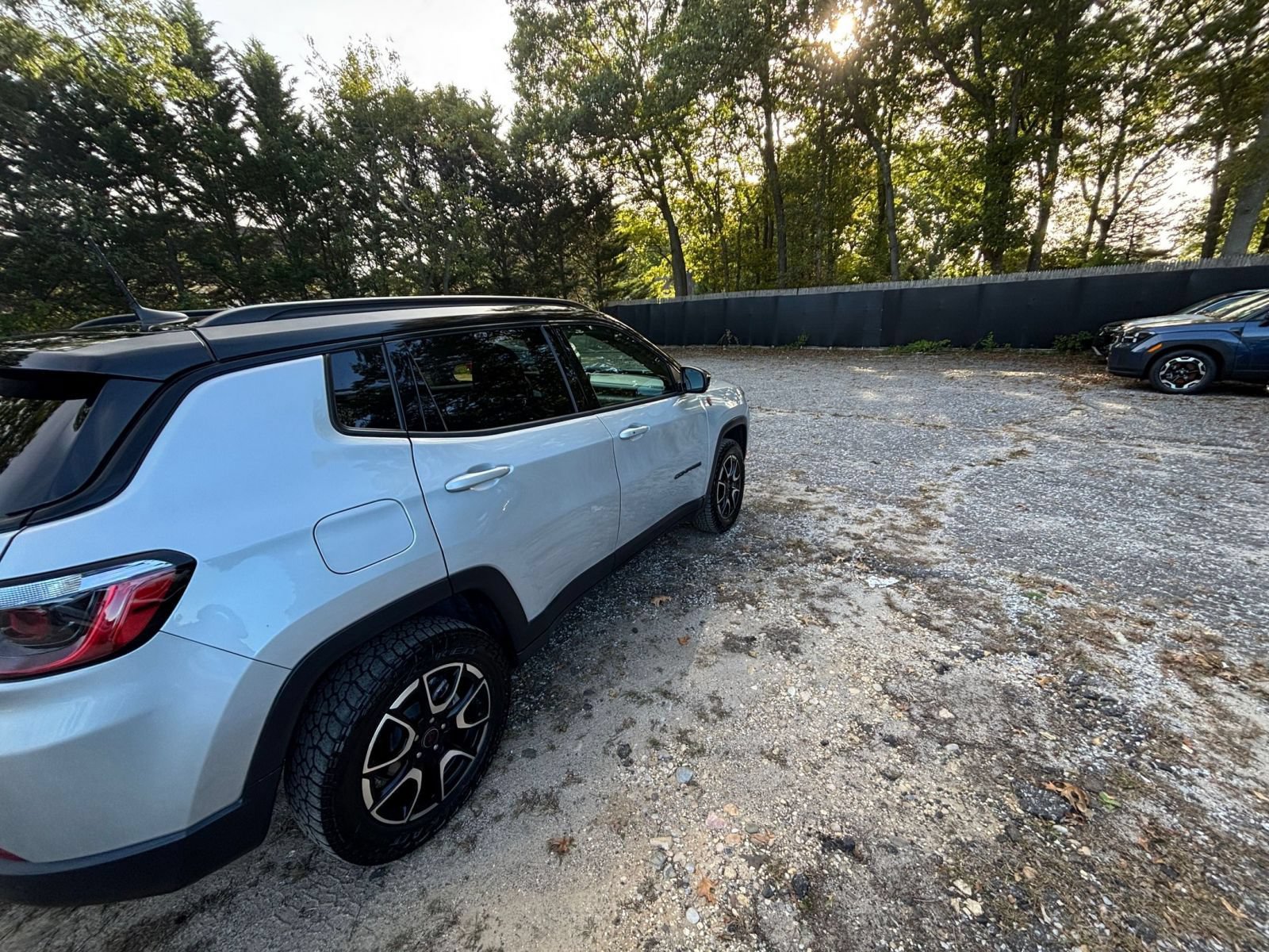 Used 2025 Jeep Compass Trailhawk AWD/4WD image 12