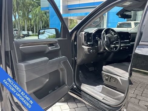 Used 2025 Chevrolet Silverado 1500 RST AWD/4WD image 22