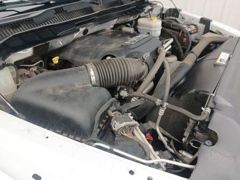 Used 2018 RAM 2500 Tradesman w/ Chrome Appearance Group image 51