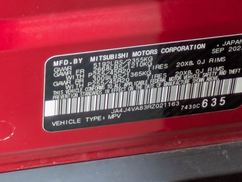 Used 2024 Mitsubishi Outlander SE image 32