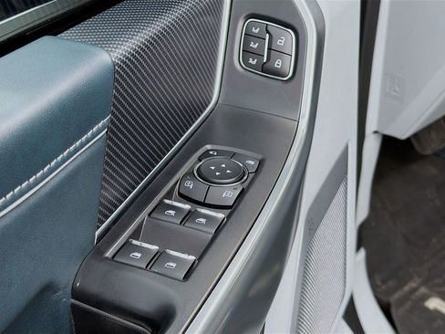 Used 2023 Ford F150 Limited image 22