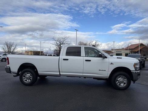 Used 2022 RAM 3500 Tradesman w/ Chrome Appearance Group image 5