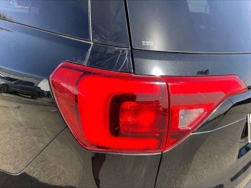 Used 2019 GMC Acadia SLT w/ Black Edition image 29