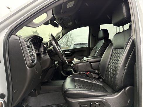 Used 2021 Chevrolet Silverado 1500 RST image 10