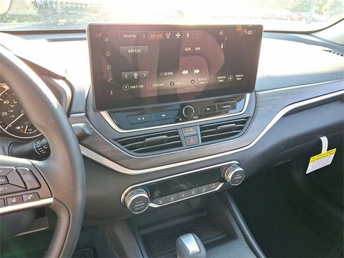 New 2025 Nissan Altima 2.5 SV w/ SV Special Edition Package image 8