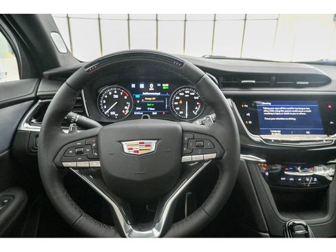 New 2025 Cadillac XT6 Sport w/ Technology Package image 21