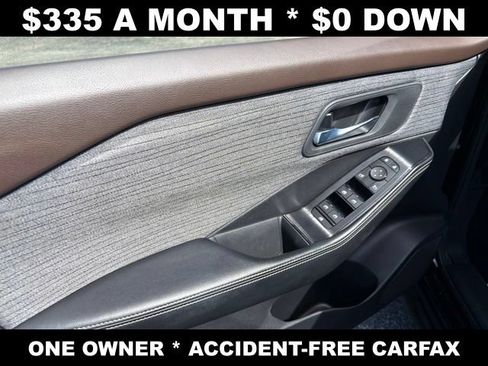 Used 2023 Nissan Rogue SV AWD/4WD image 13