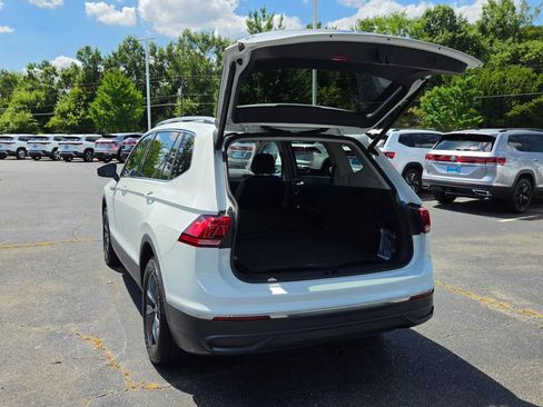 Certified 2024 Volkswagen Tiguan SE AWD/4WD image 61
