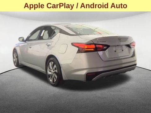 Used 2024 Nissan Altima 2.5 S FWD image 8