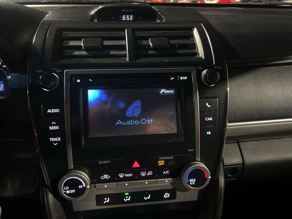Used 2012 Toyota Camry SE FWD image 29