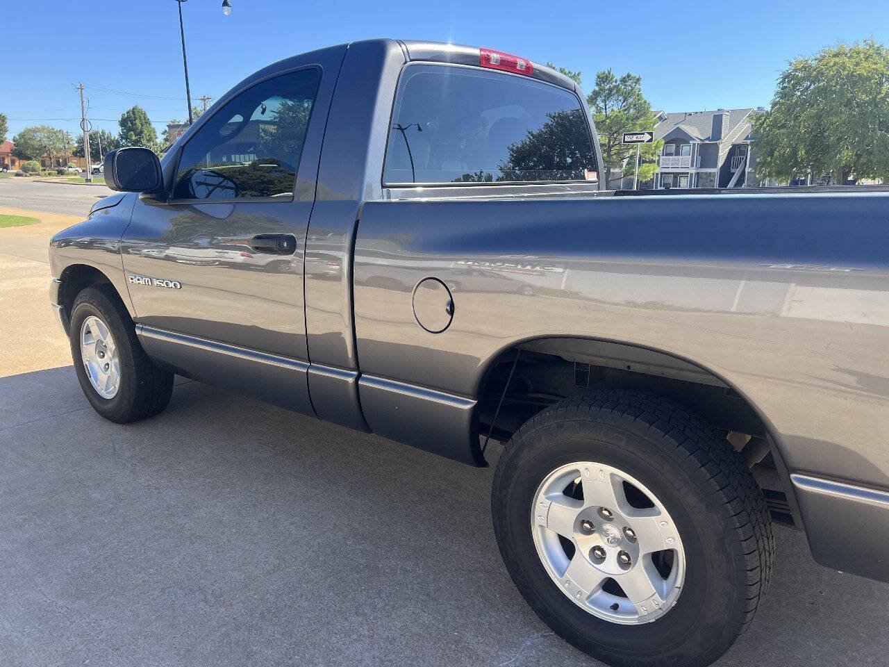 Used 2004 Dodge Ram 1500 Truck SLT RWD image 7