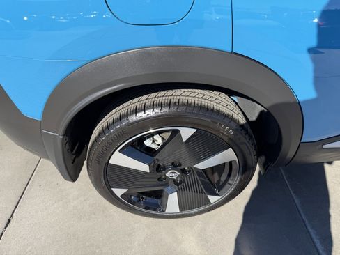 Used 2025 Nissan Kicks SR image 15