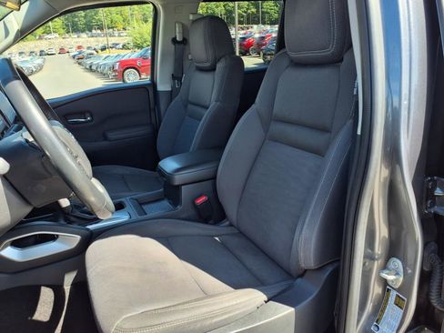 Used 2022 Nissan Frontier SV image 6