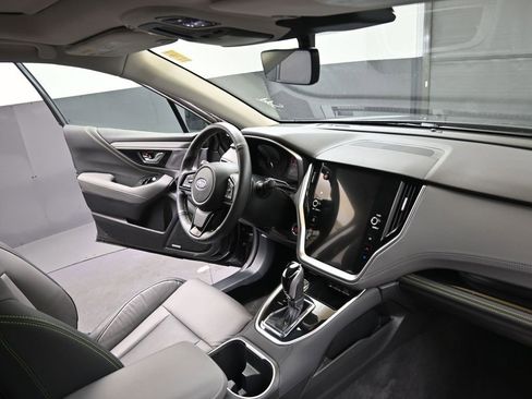 Certified 2025 Subaru Outback Onyx Edition image 12