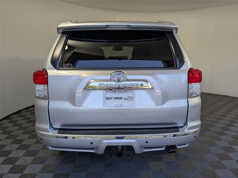 Used 2013 Toyota 4Runner SR5 image 25