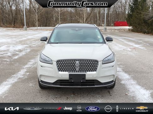 Certified 2022 Lincoln Corsair Reserve w/ Equipment Group 201A image 10