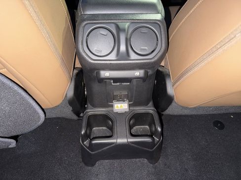 Used 2020 Jeep Gladiator Overland w/ Dual Top Group image 18