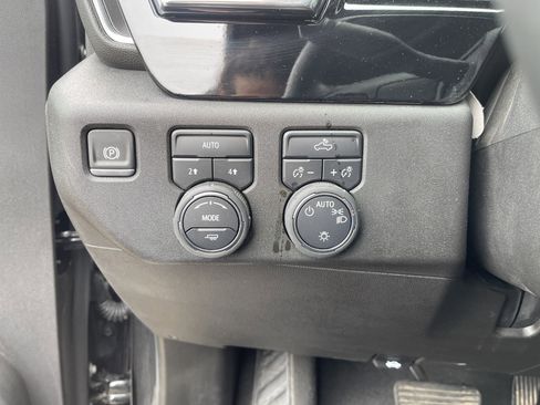 Used 2025 Chevrolet Silverado 1500 LT image 22