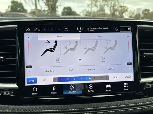 New 2026 Chrysler Pacifica Select w/ S Appearance Package image 28