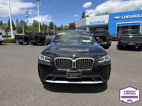 Used 2025 BMW X4 xDrive30i AWD/4WD image 7