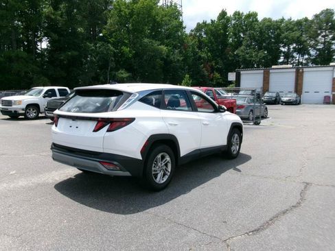 Used 2025 Hyundai Tucson SE FWD image 6